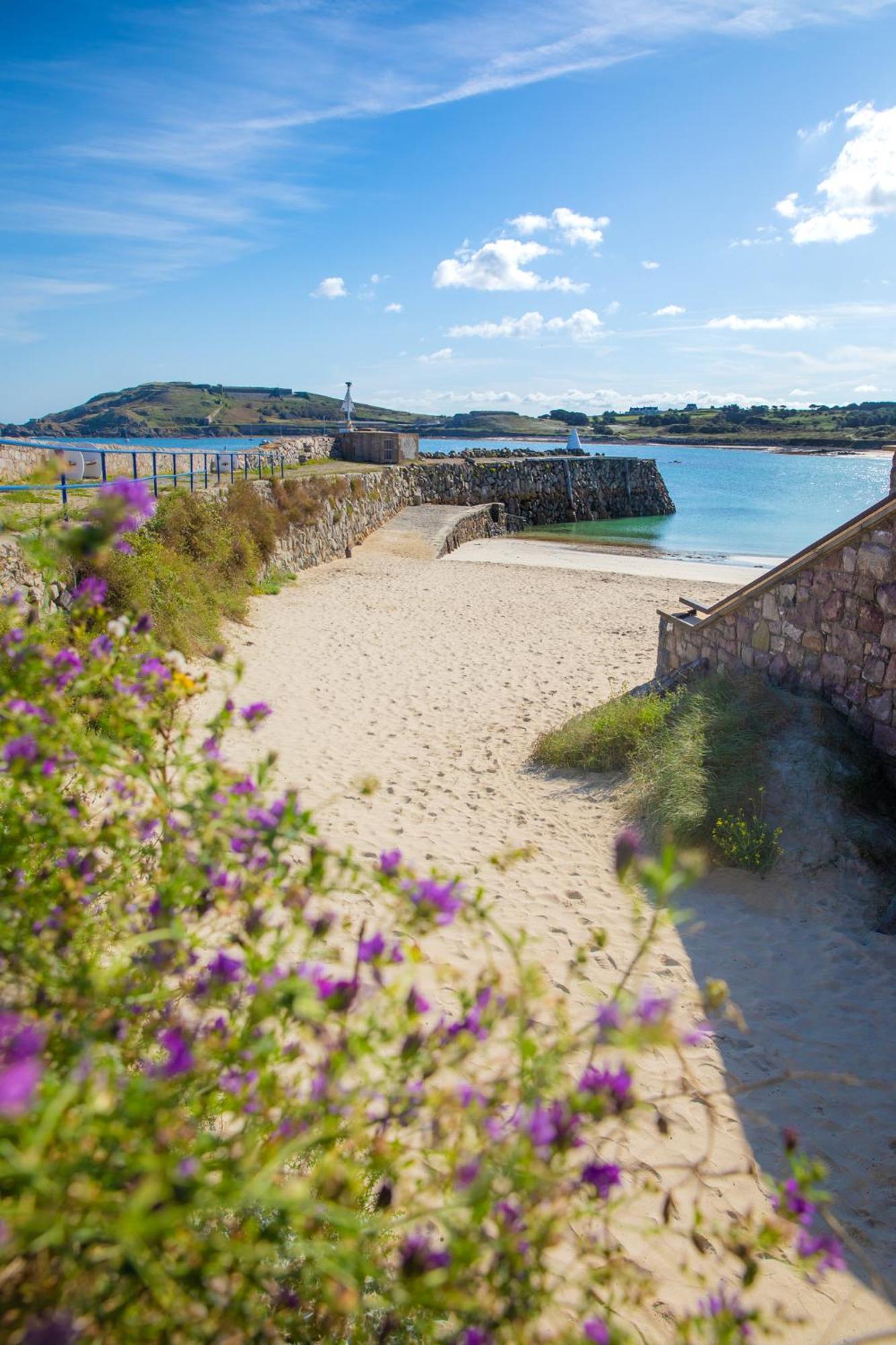 Braye Beach Hotel, Alderney Esterno foto